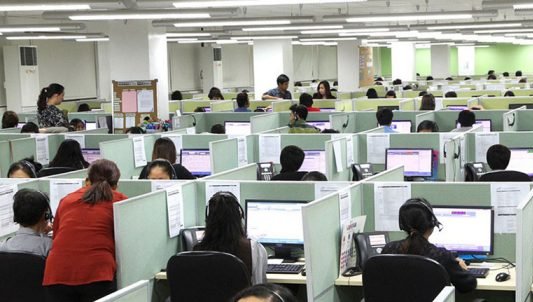 Avanza proyecto que busca prohibir la subcontratación de call center que operen desde el extranjero