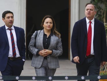 Demócratas se reúnen con el Segundo Piso de La Moneda por plan de Reconstrucción: fueron invitados a cónclave en Cerro Castillo