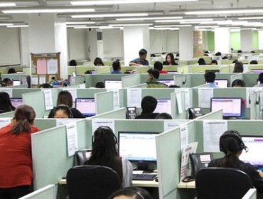 Avanza proyecto que busca prohibir la subcontratación de call center que operen desde el extranjero