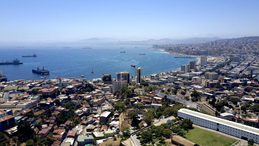 Contraloría deriva posibles irregularidades en la Corporación de Turismo de Valparaíso y activa revisión en Corfo y Gobierno Regional