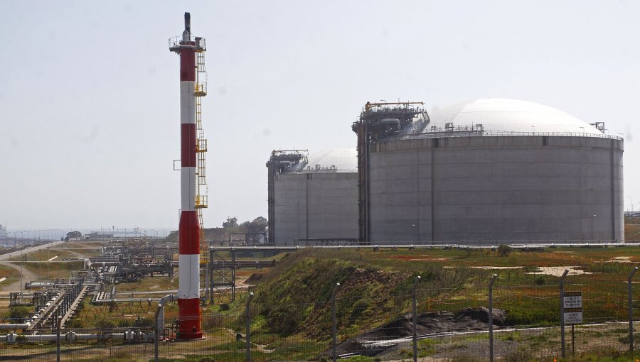 Municipio de Puchuncaví exige "transparencia" y "rigor" tras irregularidades en información ambiental entregada por ENAP