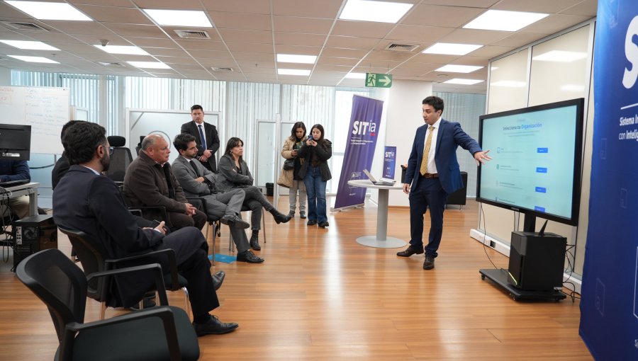 Gobernador Mundaca busca implementar sistema con Inteligencia Artificial para reforzar seguridad en la región de Valparaíso