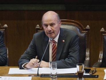 Ministro Quiroz valora informe del CFA, pero afirma que "tenemos precisiones que hacer a la metodología seguida"