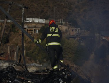 Corte de Valparaíso confirma que Bomberos podrá seguir siendo querellante en la causa por el megaincendio