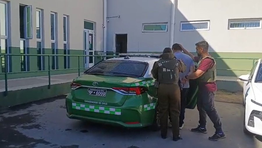 Detienen en Valparaíso a dos hombres que mantenían órdenes vigentes por delitos de incendio y conducción en estado de ebriedad