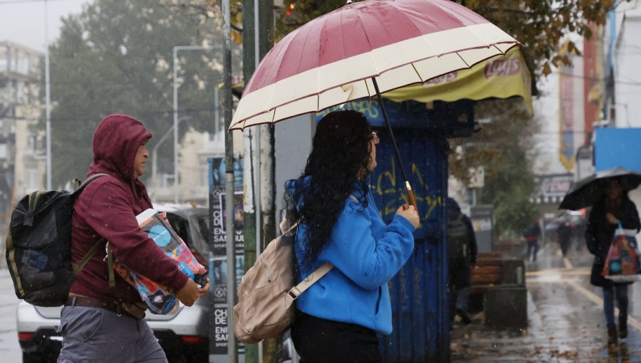 Sistema frontal dejó hasta 23 milímetros de agua caída en Valparaíso: ahora pronostican viento y un descenso en las temperaturas