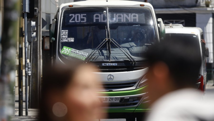 Gobierno intenta frenar amenaza de conductores del Gran Valparaíso y delegado Millones apuesta que "no va a haber paro"