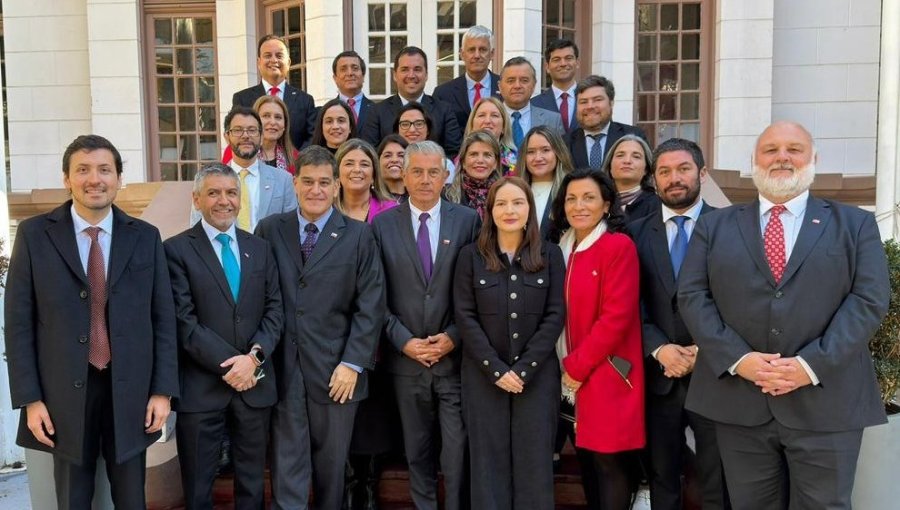Gobierno despliega Gabinete Regional en Viña del Mar y confirma helicóptero permanente para emergencias en Juan Fernández