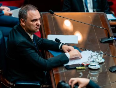“Ni en pedo se va”: Milei blinda a Adorni tras denuncia por irregularidades patrimoniales