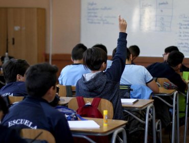 Editorial: La ley que no se fiscaliza: Salas de clases deben tener una temperatura mínima garantizada para nuestras niñas y niños