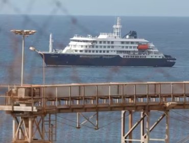 Cuarentena forzosa en Madrid para los 14 españoles del crucero afectado por hantavirus