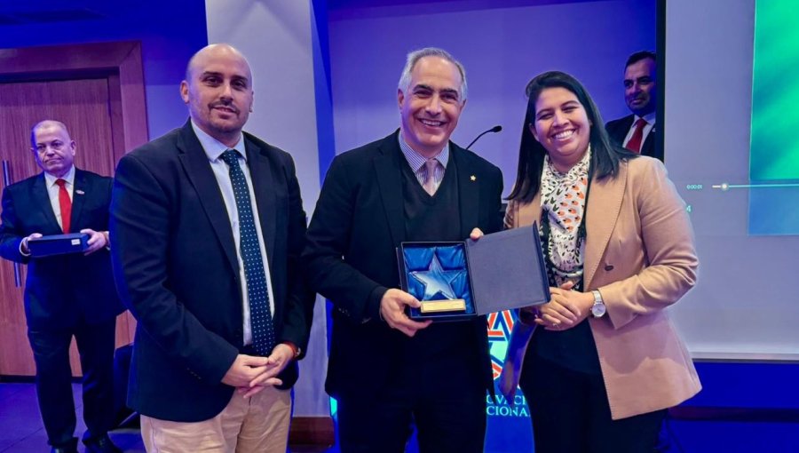 RN Viña del Mar conmemoró los 39 años de vida del partido con homenaje a Francisco Chahuán