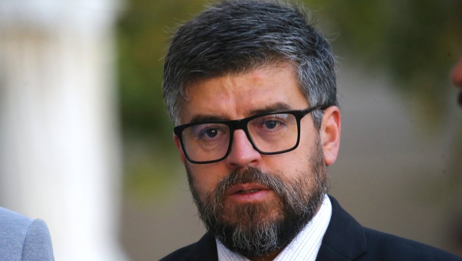 Diputado Araya defiende indicaciones a proyecto de Reconstrucción: "Si son una manga de flojos, no es nuestro problema"