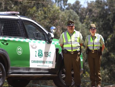 Osado enfrentamiento de Carabineros y delincuentes en Viña del Mar: Tras detener a un sujeto dos adicionales intentaron rescatarlo