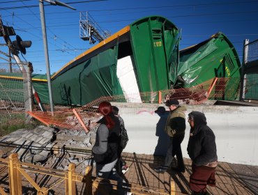 Tren de carga descarriló al interior de la estación Chiguayante del Biotren