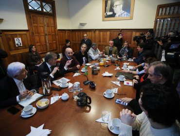 No hubo "tsunami": Oposición presenta 10 indicaciones al proyecto de Reconstrucción