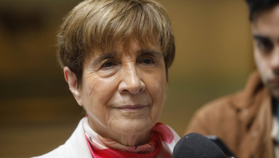 Carmen Hertz arremete contra diputado Javier Olivares tras agresión en Olmué: "Recibió lo que merecía"