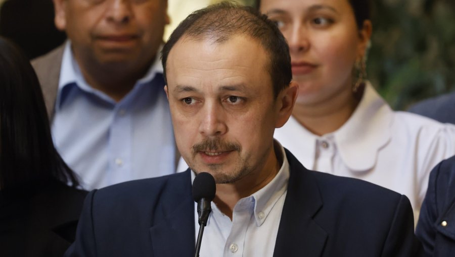 “Las declaraciones son gratuitas e injuriosas”: Diputado Cuello responde a Kast tras críticas al Partido Comunista