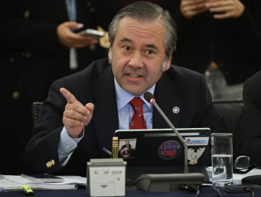 Diputado Romero denuncia "uso torcido de las instituciones" ante masivo ingreso de indicaciones al plan de reconstrucción