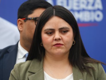 Diputada Concha respalda eventual pausa del Mineduc en traspasos a los SLEP
