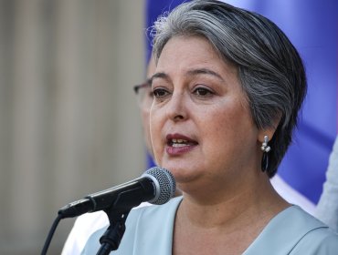 Jara tras críticas de Kast al PC: "Penalizar la movilización social no corresponde en una democracia"