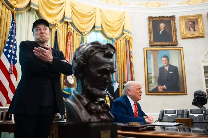 Trump inicia histórica visita a China junto a Musk y Cook para consolidar el deshielo comercial