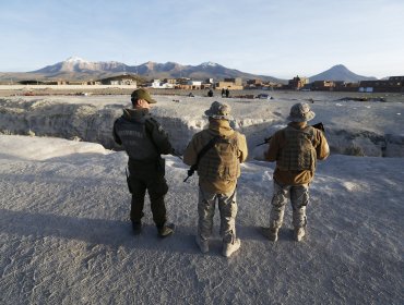 Tres militares peruanos fueron detenidos en la zona norte tras ser descubiertos ingresando con ketamina
