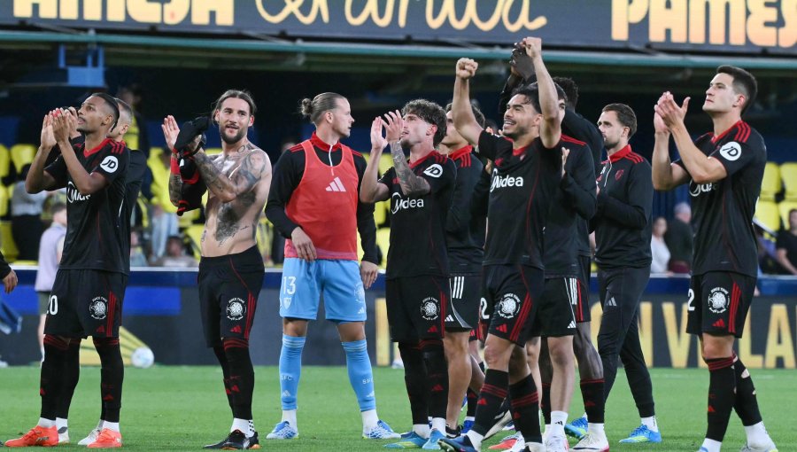 Sevilla de Alexis y Suazo logra una remontada ante Villarreal y se aleja del descenso en España