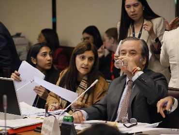 Proyecto de reconstrucción nacional supera primer trámite en Hacienda y pasa a comisiones de Trabajo y Medio Ambiente