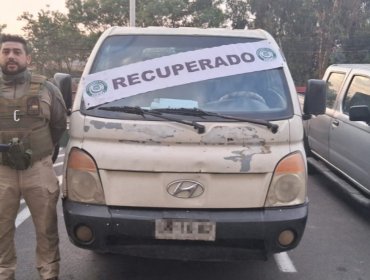 Carabineros de Valparaíso recuperan dos vehículos robados y detienen a tres personas