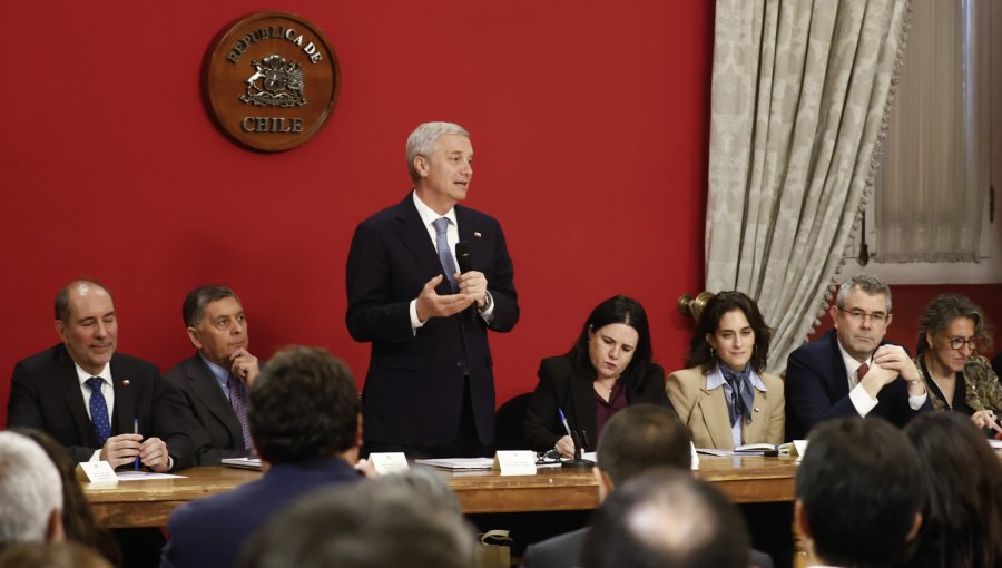 Encuesta Cadem revela que ninguna área de gestión del Gobierno supera el 50% de aprobación