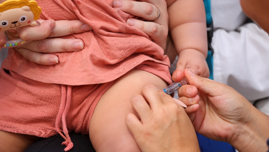 Cobertura de vacunación contra la influenza en menores de 5 años llega a solo 54,1%