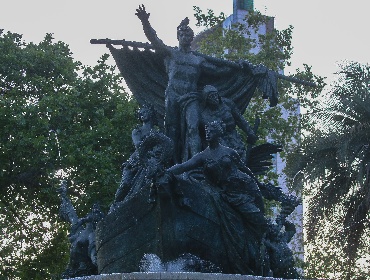Denuncian robo y daños en histórica Fuente Alemana de Santiago tras reciente restauración