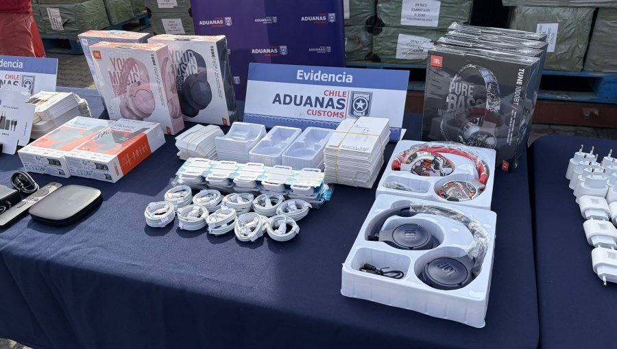 Decomisan más de US$2 millones en productos tecnológicos ingresados como contrabando por el puerto de San Antonio