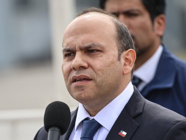 Pavez responde a "preocupación" de Chomali por indicación sobre migrantes irregulares: "No existe obligación de reporte o denuncia"