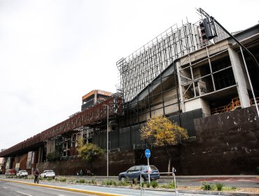Ministro Undurraga dice que paralización de obras en el GAM es una decisión económica "dada la situación financiera del país"