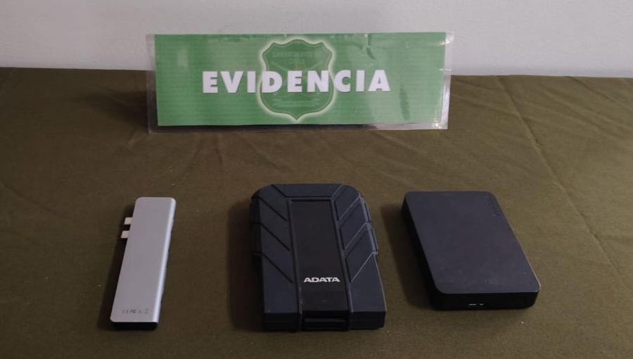 OS9 de Carabineros recupera discos duros robados a influencer mexicano en Valparaíso
