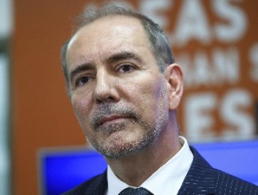 De Grange afirma que 1% cambió de auto a transporte público tras alza de bencina