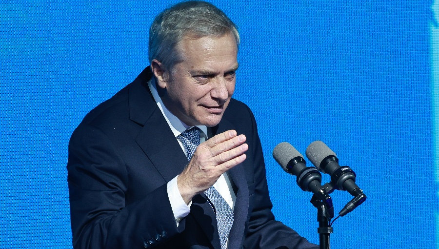 Cadem: Aprobación de Presidente Kast cae a su nivel más bajo desde inicio del mandato