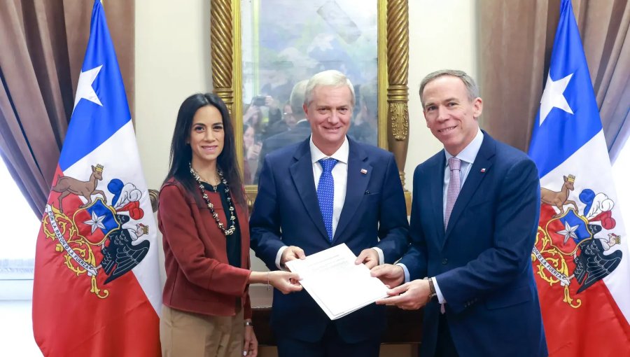 Líderes del Congreso entregan propuesta de seguridad a Presidente Kast y piden que esta materia sea eje de la Cuenta Pública
