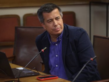 Diputado Celis confiesa que trabaja para que a operadores políticos "se les solicite que den un paso al costado" en Servicios de Salud