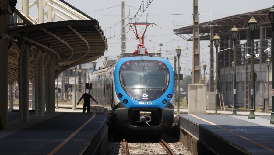 Privados reactivan proyecto de tren rápido que uniría Valparaíso con Santiago en 45 minutos: contempla transporte de carga y pasajeros