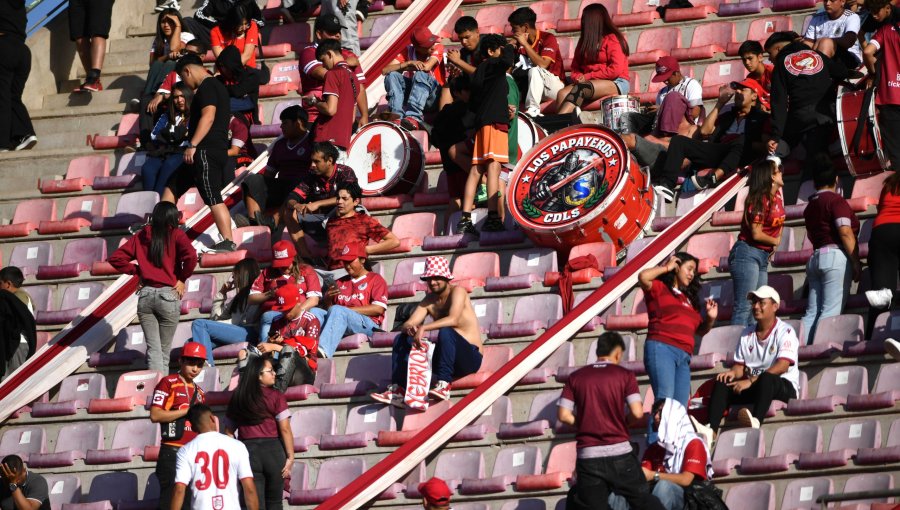 Hinchas de La Serena acusaron haber sido agredidos por familiares de dos jugadores tras goleada ante Palestino