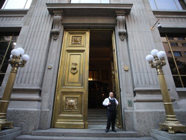 Informe de Estabilidad Financiera: Banco Central destaca solidez local frente a "focos de incertidumbre" globales