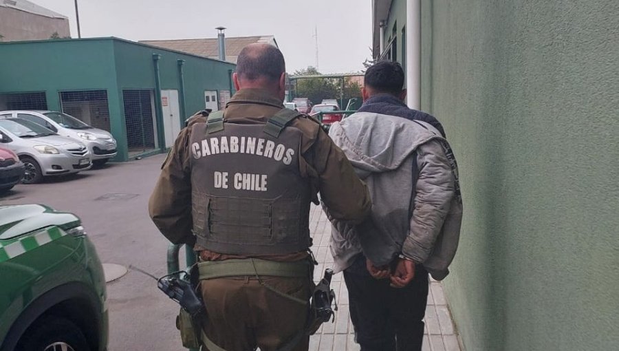 Tras intento de robo de vehículo: Detienen en La Cruz a delincuente que tenía ocho órdenes vigentes de aprehensión