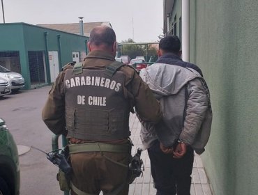 Tras intento de robo de vehículo: Detienen en La Cruz a delincuente que tenía ocho órdenes vigentes de aprehensión