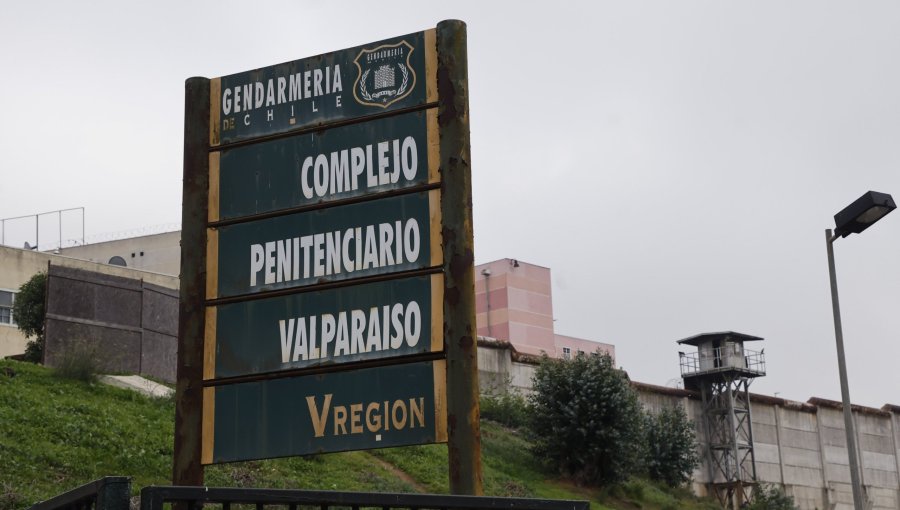 Cárcel de Valparaíso sigue sin inhibidores de señal celular comprometidos hace dos años