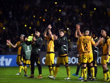 Coquimbo clasifica a octavos de la Copa Libertadores tras empate entre Nacional y Universitario