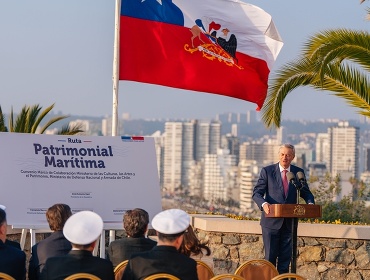 Kast firma convenio para articular el trabajo interinstitucional de cara a la conmemoración de los 150 años del Combate Naval de Iquique