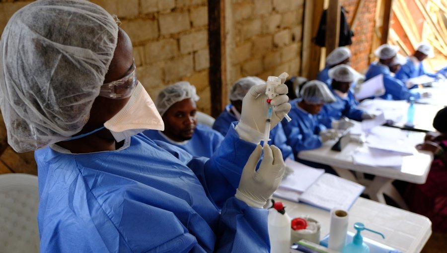 OMS eleva alerta por ébola en el Congo: Riesgo ya es "muy alto a nivel nacional"
